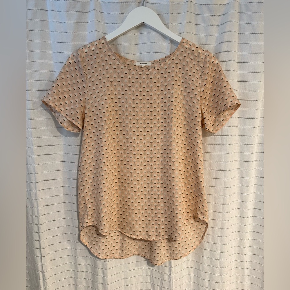 Pleione Pink/Peach Patterned Short Sleeve Blouse Top Size Small